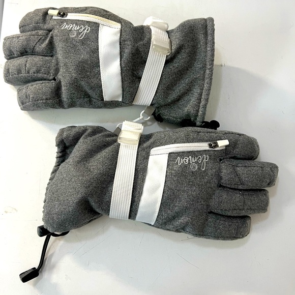 Demon cold weather gloves - Picture 1 of 4